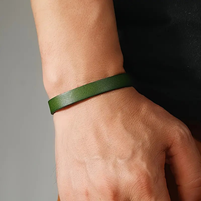 Retro Green Leather Adjustable Bracelet