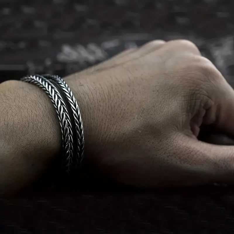 Alloy Street Bracelet with Vintage Braided Design